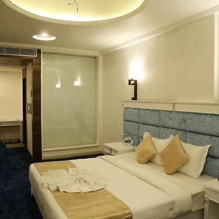 Silver Estate Resort Tikamgarh ภายนอก รูปภาพ