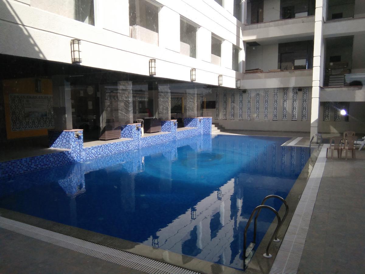 Silver Estate Resort Tikamgarh ภายนอก รูปภาพ